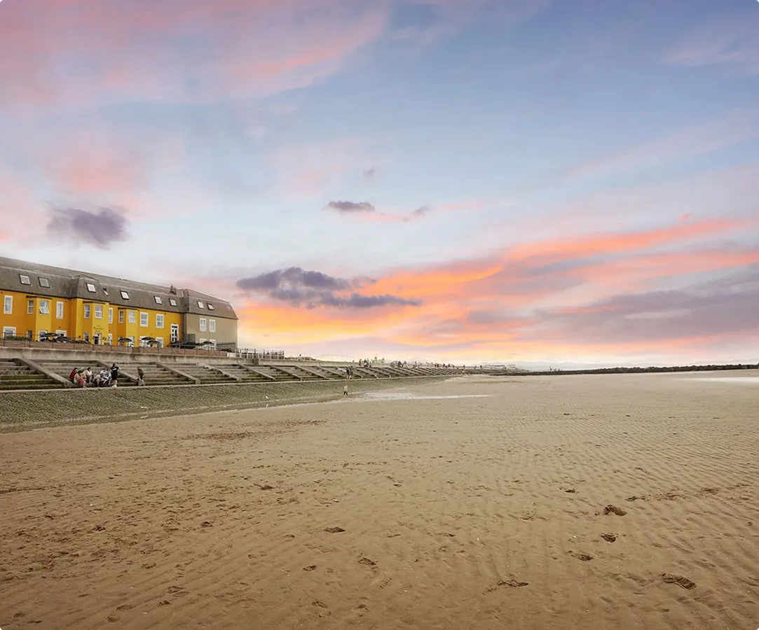 Beaches Hotel, Prestatyn – Sea Air and Welsh Charm